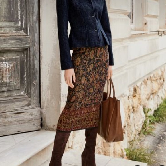 Size 8 petite long vintage pencil type skirt. Brand is Brigg. - Picture 13 of 13